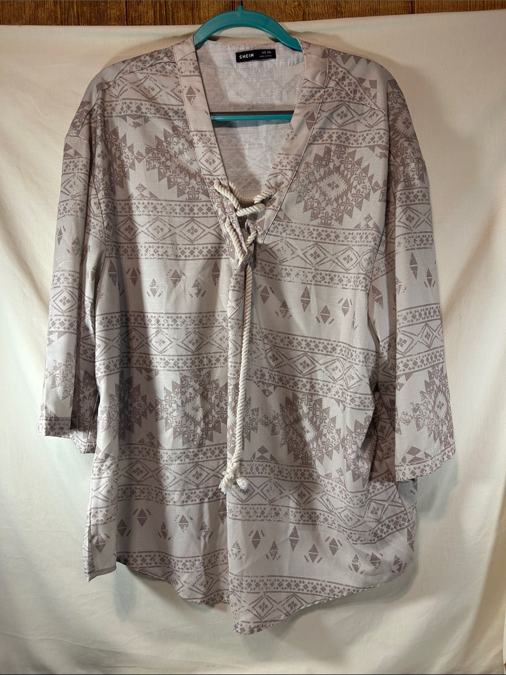 SHEIN Men’s Cream Aztec-Pattern Tie-Front Tunic
